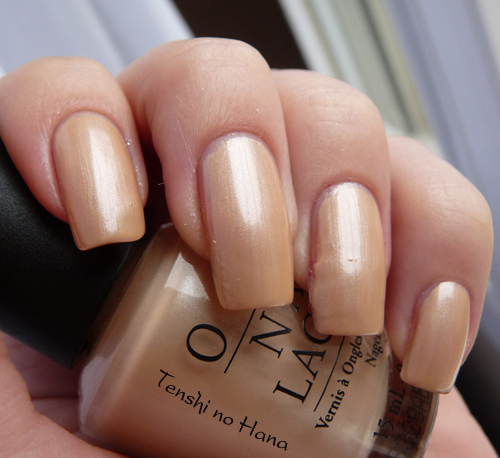 OPI-Sand-in-my-suit-2.jpg