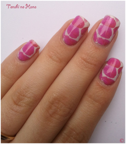 nail decals pétales roses 1