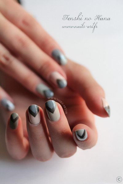 The New Black Heathered nail art 8