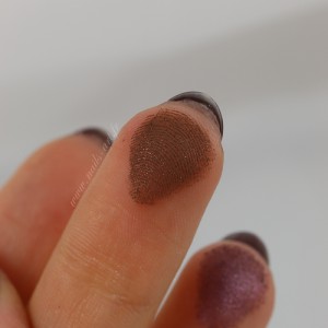 chocolate bonbons 14 Malted swatch